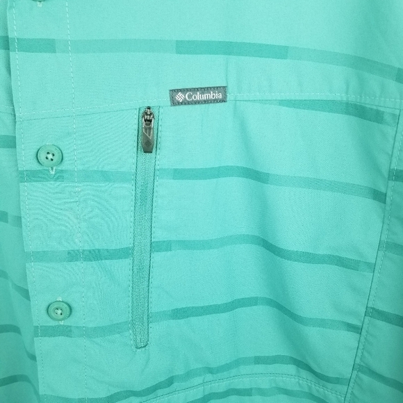 Columbia Men's Teal Striped Short Sleeve Collared Button Front Shirt - Picture 4 of 8